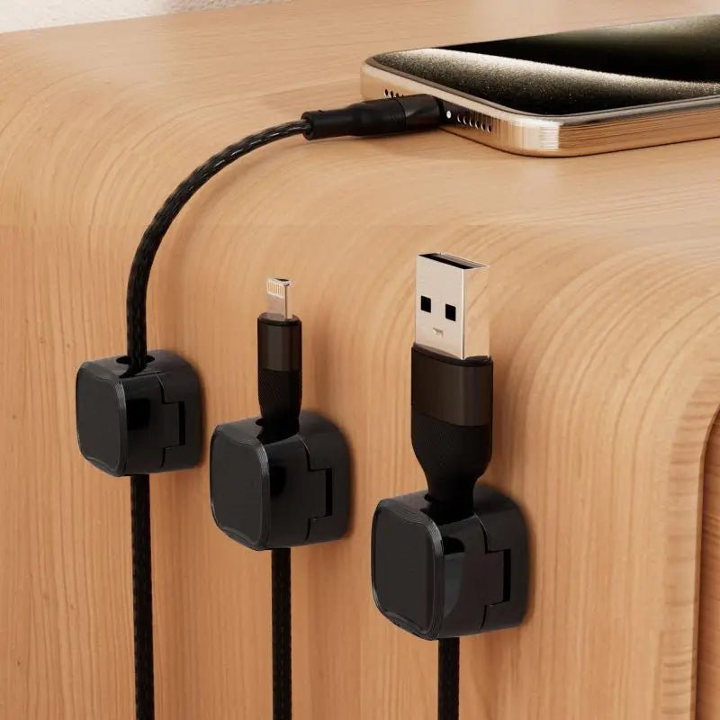 Range cables - MagneticCableOrganizer™ - Noir - Coin travail